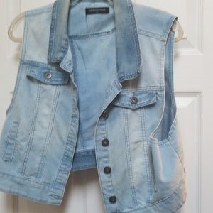 Jean Vest